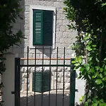 Dzapo * Split