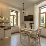 Apartment Dzapo *
