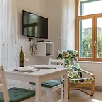 Dzapo Apartment