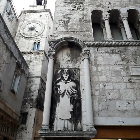 스튜디오 아파트먼트 자포