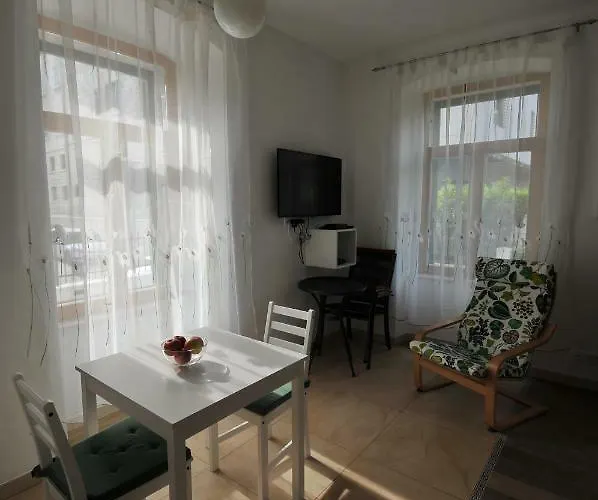 스튜디오 아파트먼트 자포 아파트