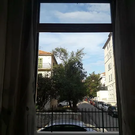 Διαμέρισμα Dzapo *
