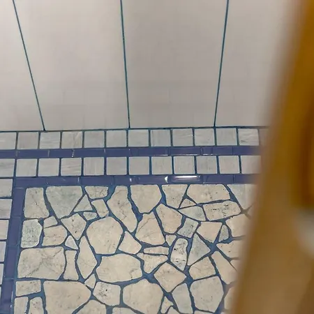 شقة Dzapo سبليت