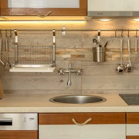 شقة Dzapo سبليت